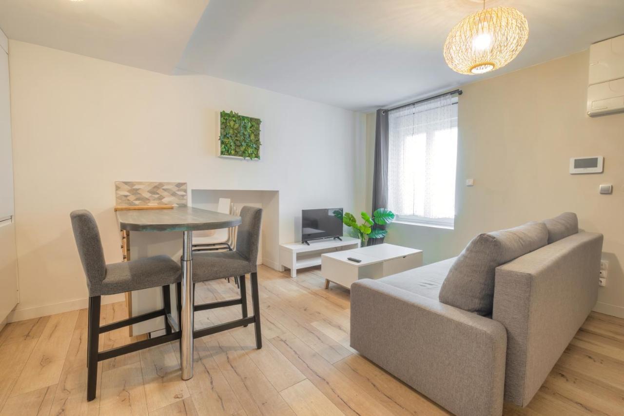 Triplex Cosy Lägenhet Reims Exteriör bild
