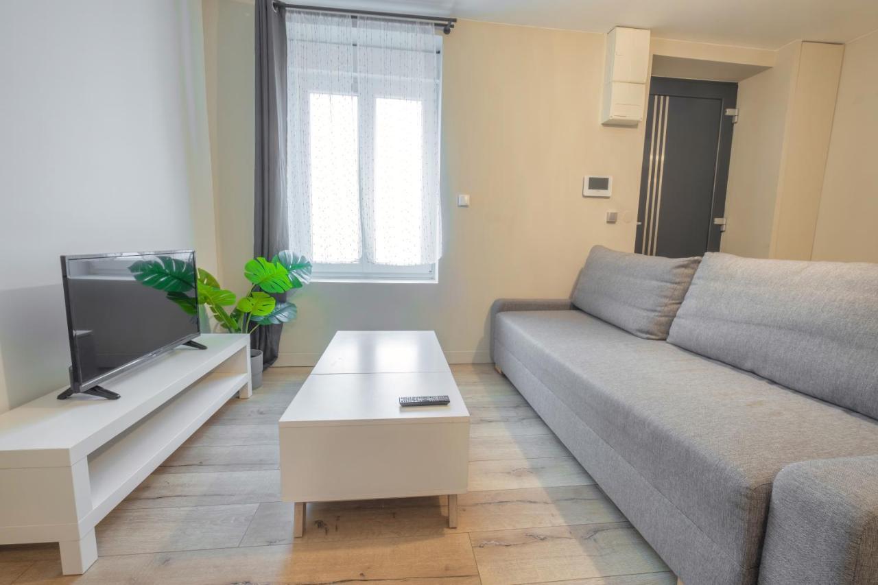 Triplex Cosy Lägenhet Reims Exteriör bild