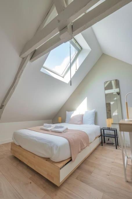 Triplex Cosy Lägenhet Reims Exteriör bild